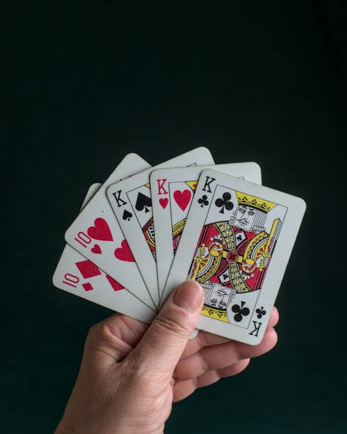 kurnia live-dealer studio with professional croupiers and multi-camera HD setup